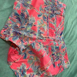 Lilly Pulitzer Nice Stems Callahan shorts.